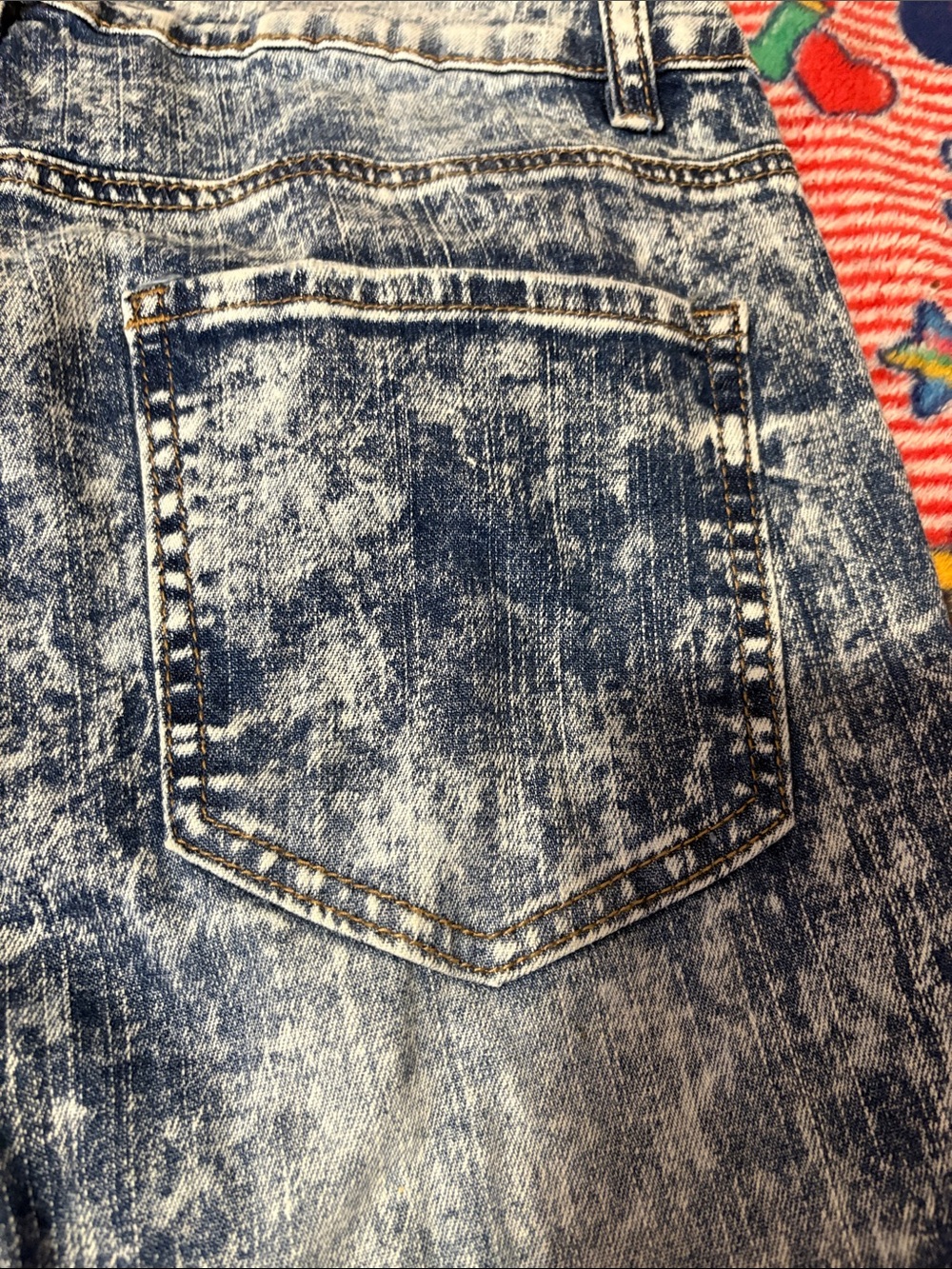 Cato Women's Relaxed Acid Wash Blue Jeans - Picture 8 of 9